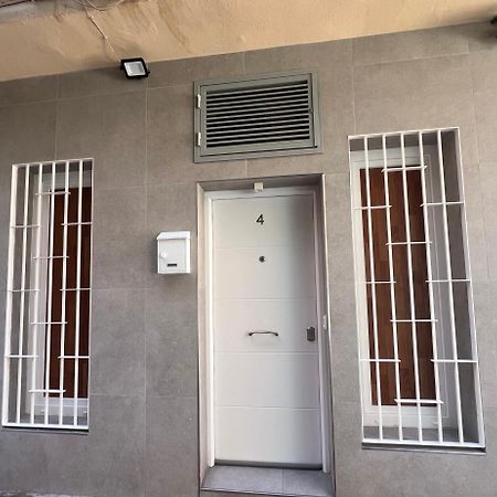 Fantastico Piso A 5 Minutos De La Estacion De Bus Y Tren A Metros De La Playa Apartment Malaga Exterior photo